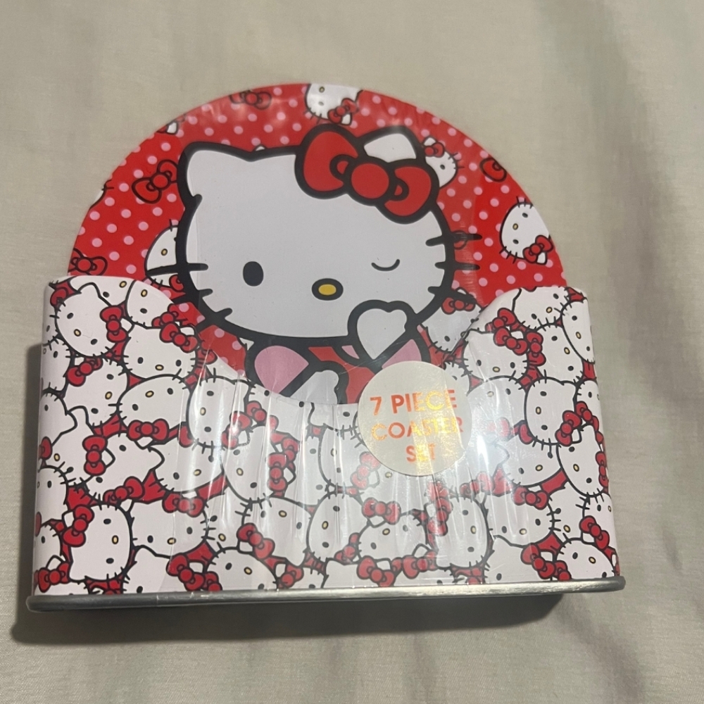 Hello Kitty 7 Coasters Set
